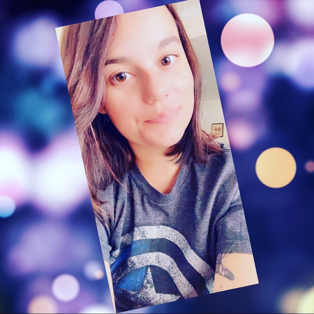 Meet your Posher, Ashley